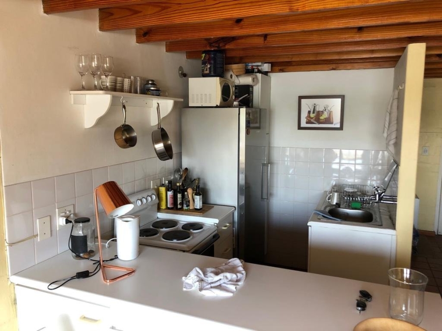 To Let 1 Bedroom Property for Rent in Kenilworth Western Cape